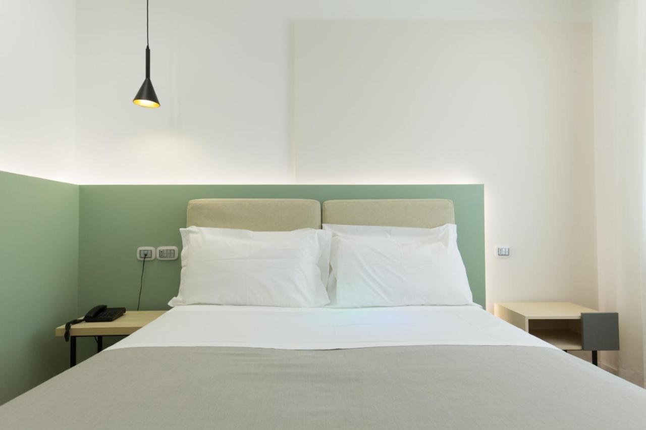 קאסרטה Plana Hotel מראה חיצוני תמונה