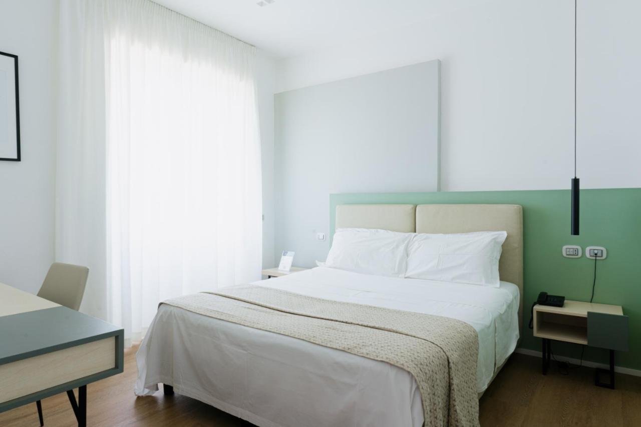 קאסרטה Plana Hotel מראה חיצוני תמונה