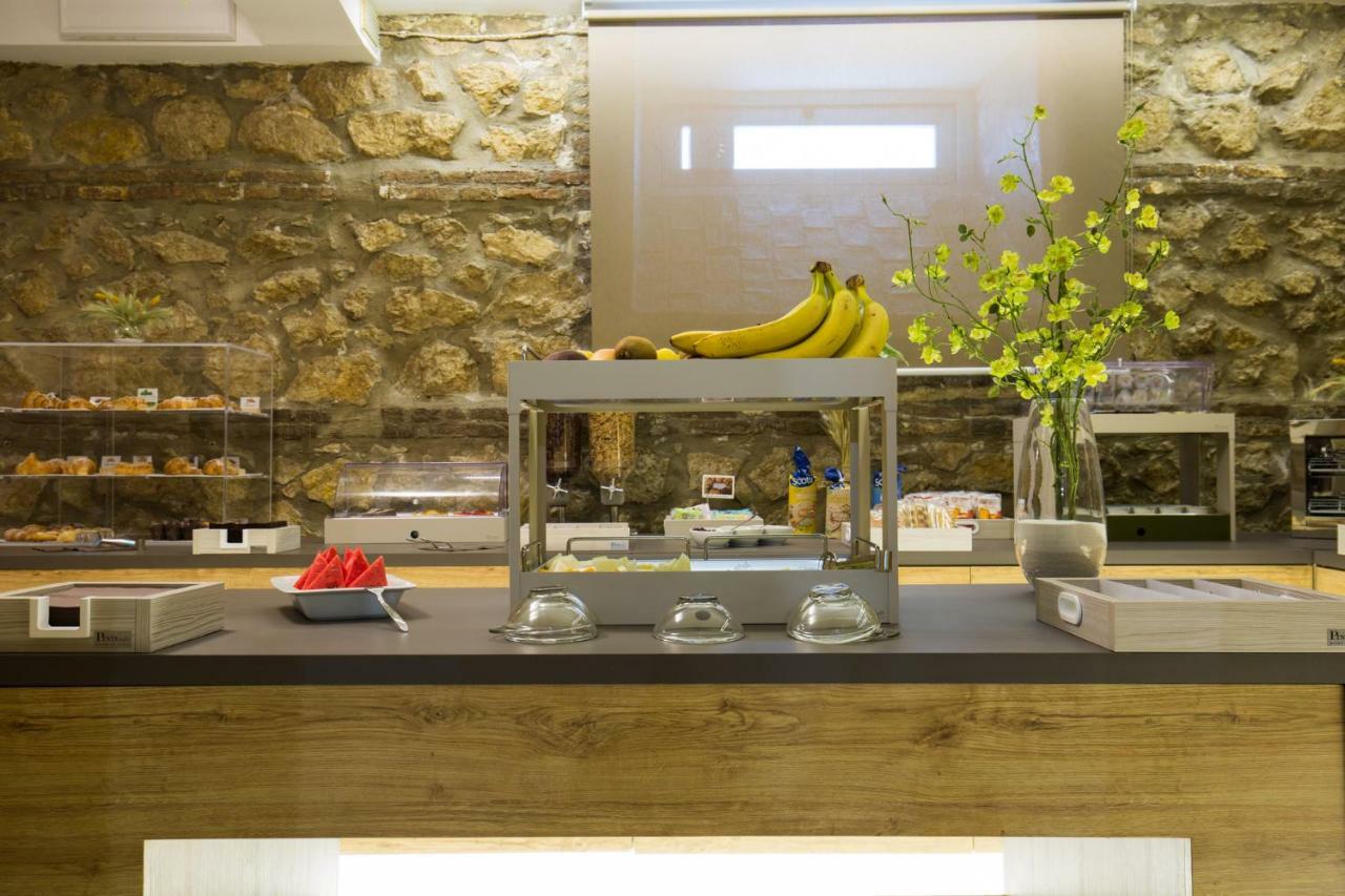 קאסרטה Plana Hotel מראה חיצוני תמונה
